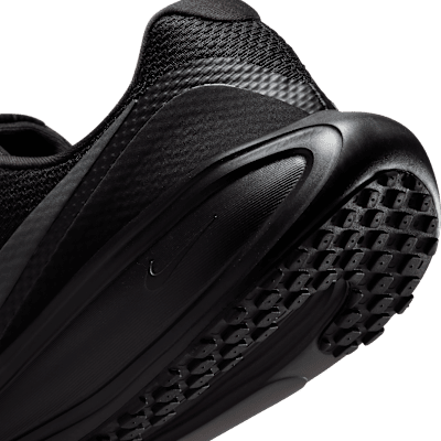 Nike Revolution 8 