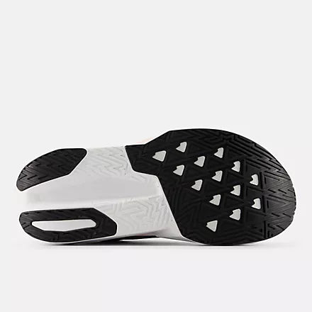 TCS NYC Marathon FuelCell Rebel v5 schoenen